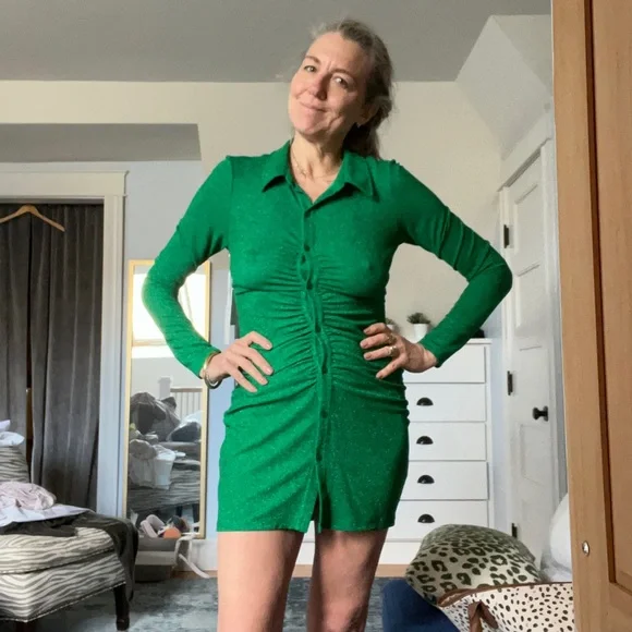Women's Sparkle Ruched Mini Dress in Summer Green Size Medium | Good American by Khlo Kardashian
